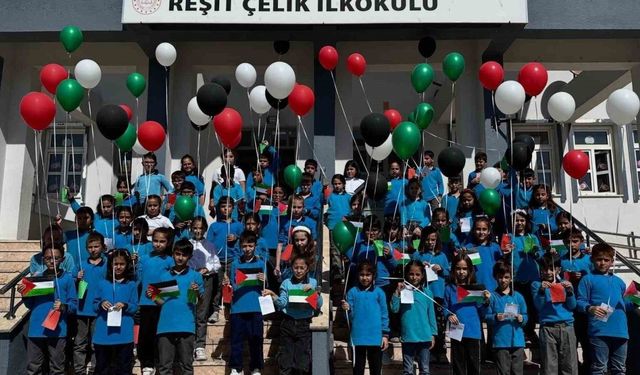 Van"da öğrenciler Filistin için tek yürek oldu