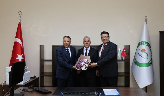 Iğdır Üniversitesi Ziraat Fakültesinde Dekanlık Devir Teslim Töreni Yapılsı