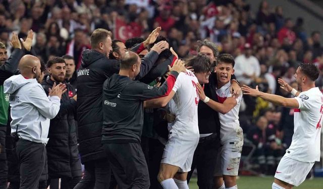 2026 FIFA Dünya Kupası Avrupa Elemeleri: Türkiye: 3 - Gürcistan: 0 (İlk yarı)