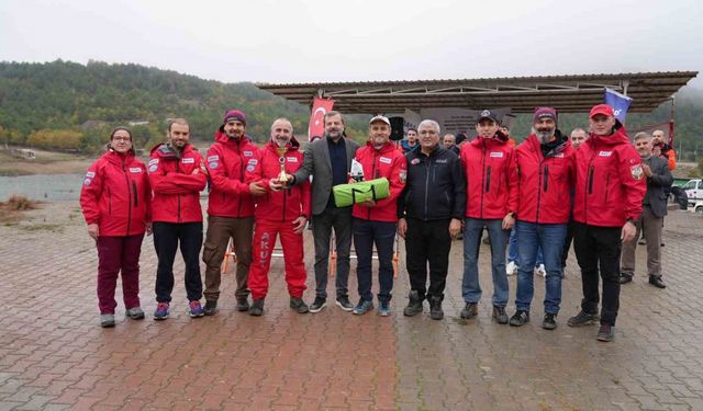 Arama kurtarma ekipleri  Ericek Adrenalin Park’ta  yarıştı