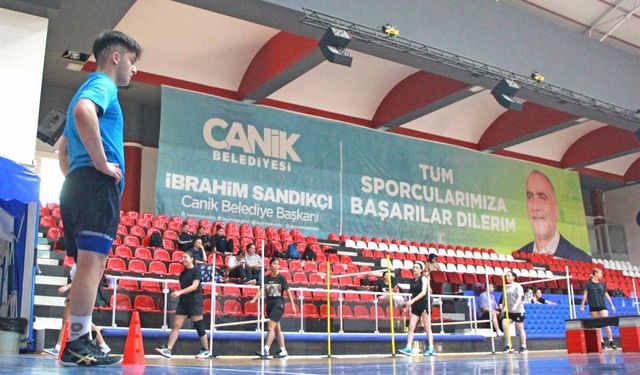 Canik Belediyesi’nden akademik sınavlara ücretsiz eğitim