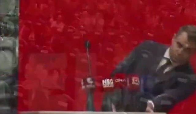 CHP İzmir’de tek aday Çağatay Güç, kürsüde bayıldı