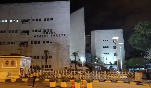 CHP’li eski belediye başkanı ve beraberindeki 14 şüpheli tutuklandı