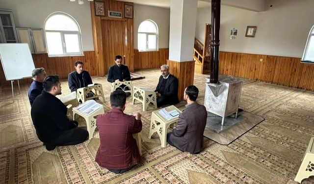 Kitap Oku-Yorum projesi din görevlilerini buluşturdu