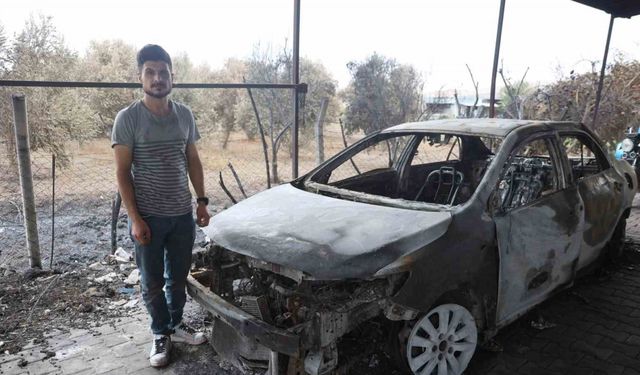 Otluk alanda çıkıp samanlığa sıçrayan yangında, tarım aletleri ve otomobilleri yanan depremzede ailenin emekleri kül oldu