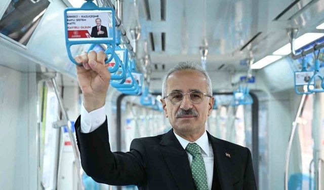 Ulaştırma ve Altyapı Bakanı Uraloğlu: "Marmaray, 12 yılda 1 milyar 430 milyon yolcuya hizmet verdi"