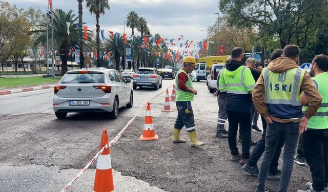 Vatan Caddesi’nde çöken yol toprakla doldurularak trafiğe açıldı