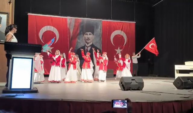 Arya Sanat Evi Öğrencilerinden Coşkulu Konser ve Halk Oyunları Gösterisi