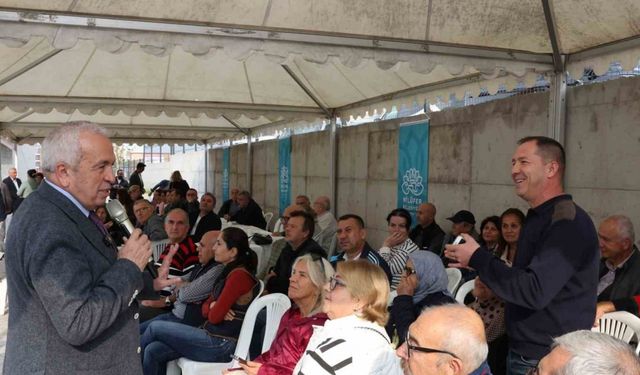 Başkan Şadi Özdemir, vatandaşların sorun ve taleplerini mahallesinde dinledi