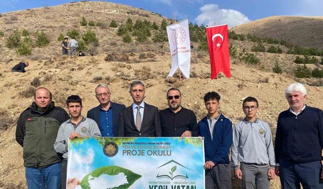 Bayburt Anadolu İmam Hatip Lisesi tarafından hatıra ormanı oluşturuldu
