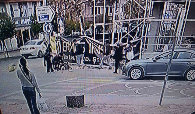 Fenalaşarak yere düşen yaşlı adam hastanede yaşam savaşı veriyor