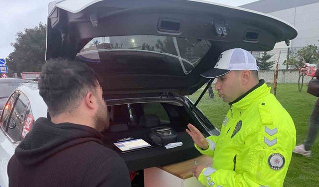 Kapaklı’da emniyet şeridini ihlal edenlere 9 bin lira ceza