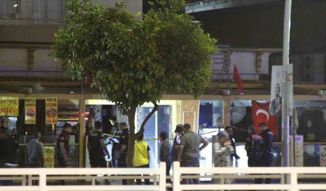 Kendisinden para isteyen akrabasını vurdu