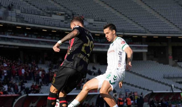 Trendyol Süper Lig: Fatih Karagümrük: 0 - Konyaspor: 0 (Maç devam ediyor)