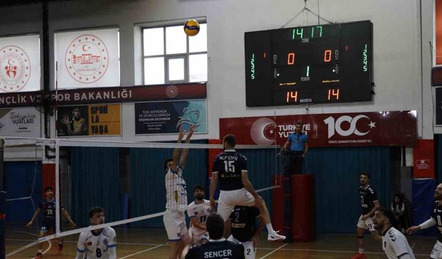 TVF Erkekler 1. Ligi: Düzce Belediyesi Spor Akademisi: 2 - Arkas Spor Kulübü: 3