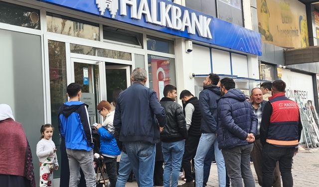 TOKİ KONUT BAŞVURULARINDA İZDİHAM YAŞANIYOR