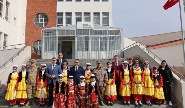 Vali Turan’dan Mareşal Fevzi Çakmak Ortaokuluna Ziyaret