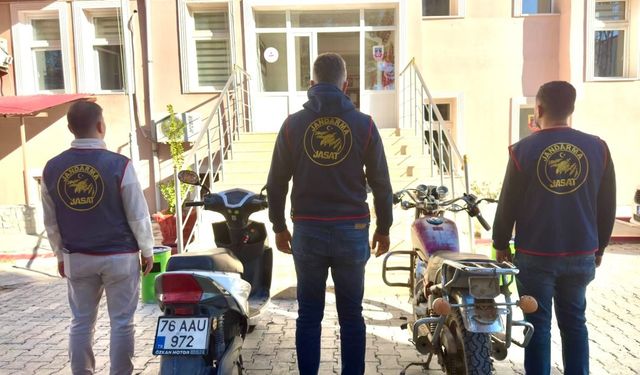 IĞDIR’DA JANDARMA’DAN “AÇIKTA BIRAKILMIŞ EŞYA HIRSIZLIĞI” OPERASYONU: FAİLİ MEÇHUL OLAY AYDINLATILDI!