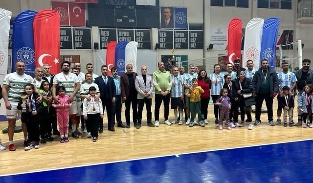 24 Kasım Voleybol Turnuvası Sona Erdi