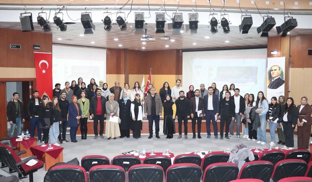 Iğdır Üniversitesinde Dijital Çağ ve Aile Yapısı Mercek Altına Alındı