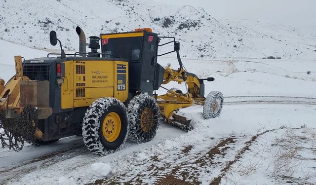 Iğdır’da Kar Seferberliği: Tuzluca’nın Zirvelerinde Ulaşım Mesaisi!