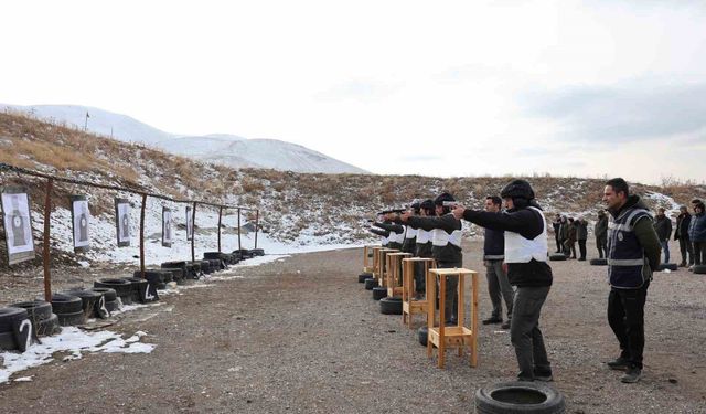 DKMP personeline silah kullanımı eğitimi