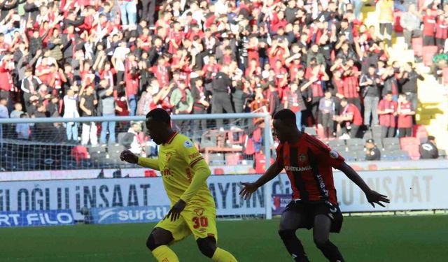 Trendyol Süper Lig: Gaziantep FK: 0 - Göztepe: 0 (Maç devam ediyor)