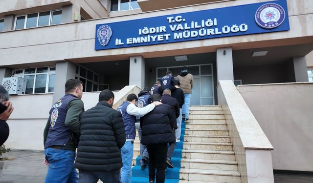 IĞDIR’DA SİBER SUÇ OPERASYONU: ÇEVRİMİÇİ MÜSTEHCENLİK SUÇUNDAN 7 GÖZALTI!