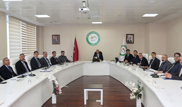 Iğdır Üniversitesinde 2026 Vizyonu: İdari Değerlendirme Toplantısı Yapıldı