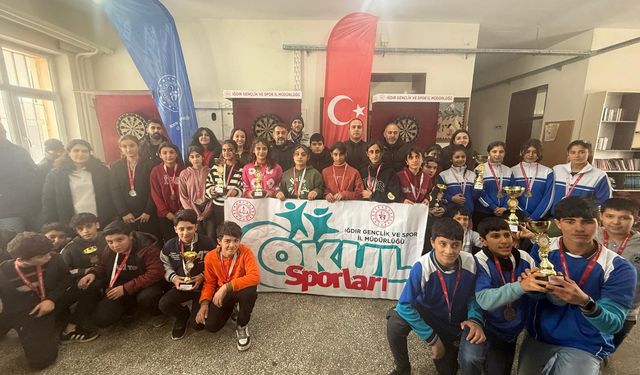 Karakoyunlu’da Dart Rüzgarı: Yıldızlar Sahne Aldı!