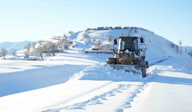 181 köy yolu ulaşıma kapandı