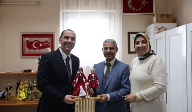 Vali Taşolar’dan Halk Eğitim Merkezi Kursiyerlerine Ziyaret