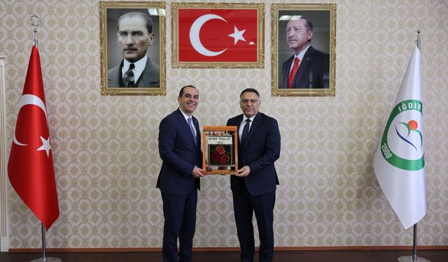 Vali Taşolar’dan Iğdır Üniversitesi’ne Ziyaret