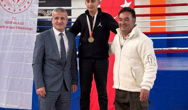 Doğu Eksen Koleji’nden Büyük Gurur: Mehdi Aydın Liseler Arası Boks Şampiyonu Oldu