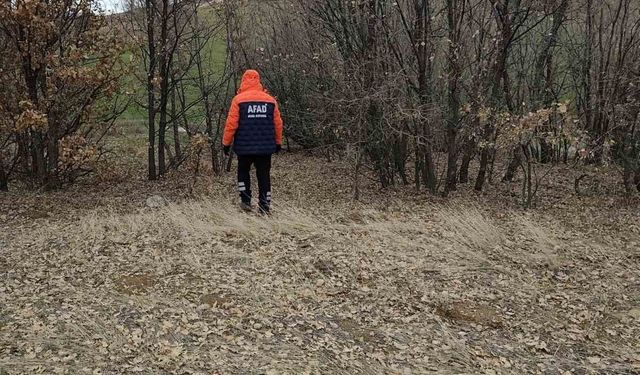 Kaybolan yaşlı adamı arama çalışmaları sürüyor