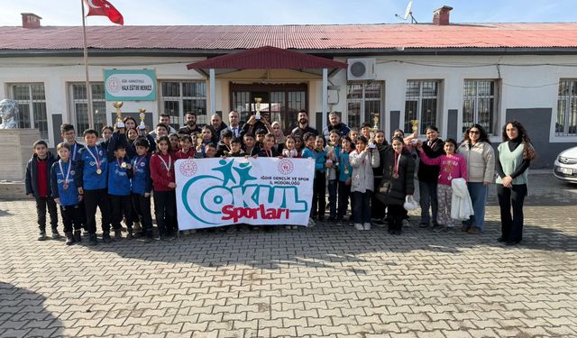 Karakoyunlu’da Satranç Rüzgarı: Küçük Ustalar Hamlelerini Yaptı!