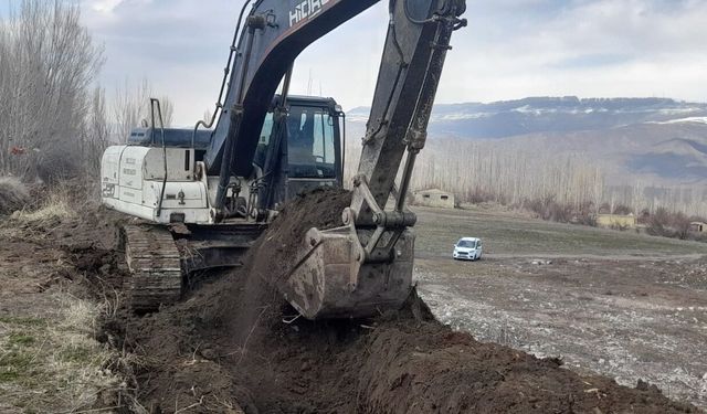 Sulama Kanalları Sezona Hazırlanıyor