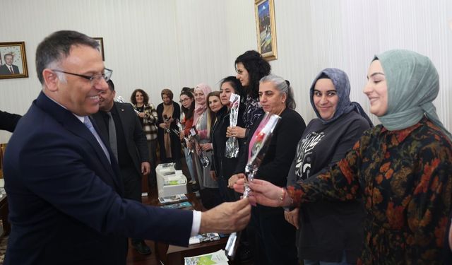Rektör Gürel, 8 Mart’ta Kadın Personelle Buluştu