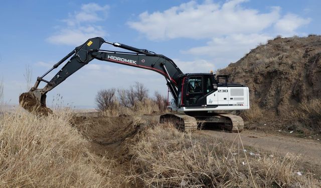 Iğdır'da sulama kanalları sezon öncesi hazırlandı