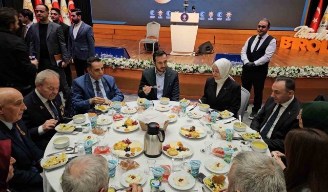İstanbul'da şehit yakınları ve gaziler iftarda buluştu