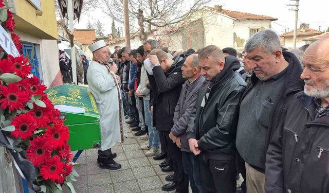 Motosiklet kazasında hayatından olan 20 yaşındaki genç son yolculuğuna uğurlandı