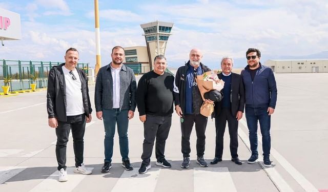 Alagöz Holding Iğdır FK’nın Yeni Hocası Havalimanında Karşılandı