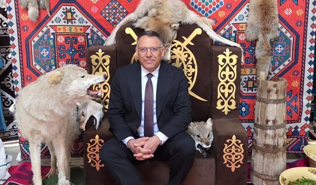 “Hoca Ahmet Yesevi Yolunda Ahilik” Sempozyumu Kazakistan’da Coşkuyla Tamamlandı