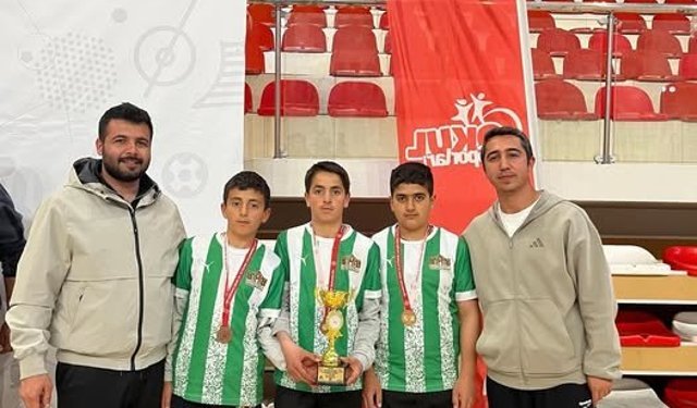 Iğdır’ın Gururu: Kervansaray Ortaokulu Floor Curling Takımı Türkiye Şampiyonası’nda!