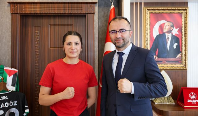 Iğdır’da Boks Rüzgarı: Pınar Elçik Türkiye Şampiyonu Oldu!