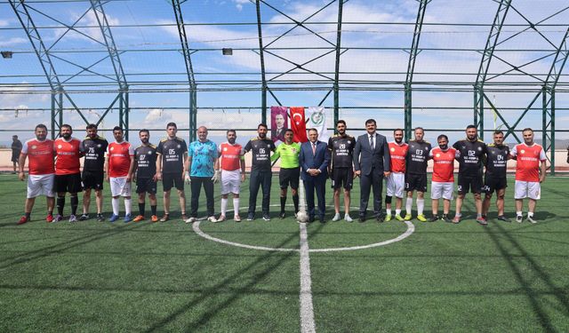 Iğdır Üniversitesinde Birimler Arası Futbol Turnuvası Sona Erdi