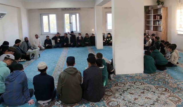 Çaldıran'da hafız adaylarına anlamlı proje: Her ay bir kitap tahlili