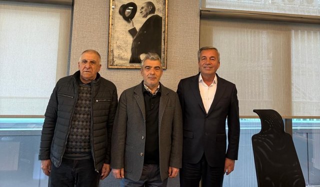 Cantürk Alagöz’e Anlamlı Ziyaret! İmzalı Forma Sürprizi