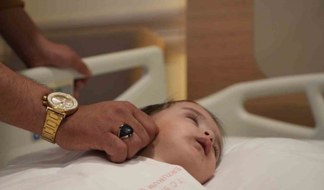 Erzurum Şehir Hastanesi'nde bir ilk: Kumsal bebek şifa buldu
