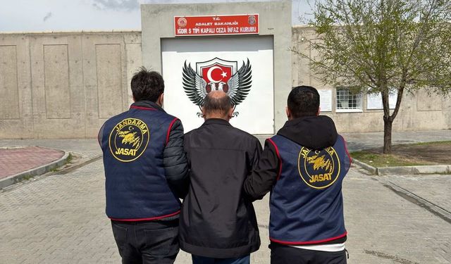 Iğdır’da JASAT’tan Kaçamadı: 12 Yıldır Aranan Şahıs Yakalandı